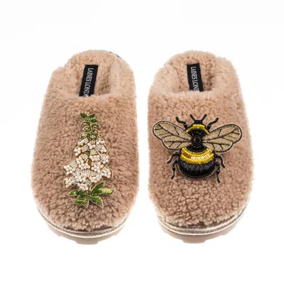 Laines London Women's Brown / Neutrals Teddy Closed Toe Slippers With Honeybee & White Foxglove Brooches - Toffee
