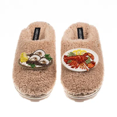 Laines London Women's Brown / Neutrals Teddy Closed Toe Slippers With Lobster Platter & Oyster Brooches - Toffee