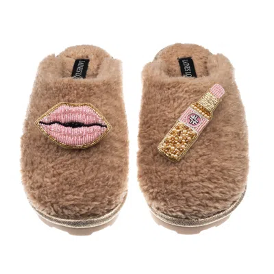 Laines London Women's Neutrals / Brown Teddy Closed Toe Slippers With Pink Lipstick & Lips Brooches - Toffee