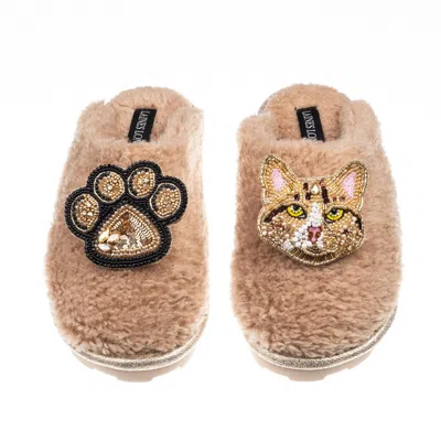 Laines London Women's Neutrals / Brown Teddy Closed Toe Slippers With Tabby Cat & Paw Brooches - Toffee