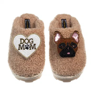 Laines London Women's Brown Teddy Closed Toe Slippers With Cookie The Frenchie & Dog Mum / Mom Brooches - Toffee