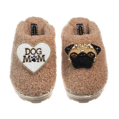 Laines London Women's Brown Teddy Closed Toe Slippers With Franki Pug & Dog Mum / Mom Brooches - Toffee
