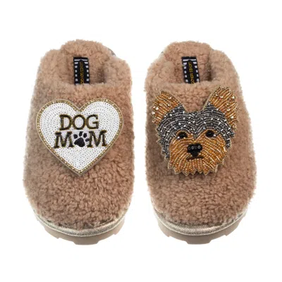 Laines London Women's Brown Teddy Closed Toe Slippers With Minnie The Yorkie & Dog Mum / Mom Brooches - Toffee
