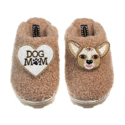 Laines London Women's Brown Teddy Closed Toe Slippers With Princess Chihuahua & Dog Mum / Mom Brooches - Toffee