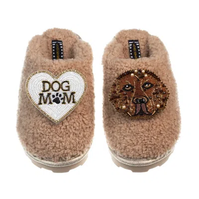 Laines London Women's Brown Teddy Closed Toe Slippers With Rocco The Chocolate Lab & Dog Mum / Mom Brooches - Toff