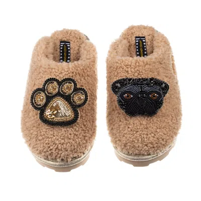 Laines London Women's Brown Teddy Towelling Closed Toe Slippers With Snoopy & Paw Brooch - Toffee