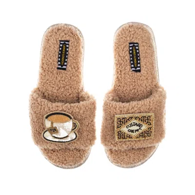 Laines London Women's Brown Teddy Towelling Slipper Sliders With Tea & Biscuit Brooches - Toffee