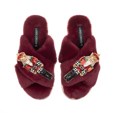 Laines London Women's Classic Laines Christmas Collection Slippers With Double Red Grand Nutcrackers Brooches - Li In Brown