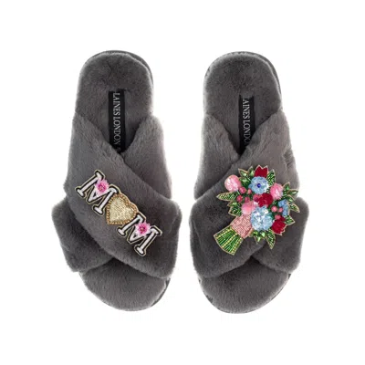 Laines London Women's Classic Laines Mother's Day Slippers With Floral Bouquet & Mum / Mom Brooches - Grey