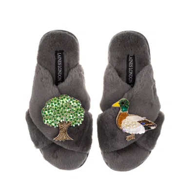 Laines London Women's Classic Laines Slippers With White Oak Tree & Duck Brooches - Grey