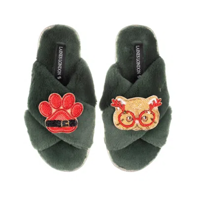 Laines London Women's Classic Slippers With Christmas Golden British Shorthair Cat & Paw Brooches - Limited Editio In Green