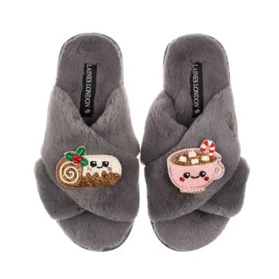 Laines London Women's Classic Slippers With Christmas Laines Lovable Yule Log & Hot Chocolate Brooches - Grey In Gray