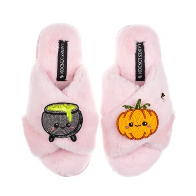Laines London Women's Classic Slippers With Limited Edition Laines Lovables Pumpkin & Cauldron Halloween Brooches  In Pink