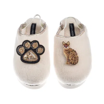Laines London Women's Gold / Neutrals / White Flatform Cloud Slippers With Bengal Cat & Paw Brooches - Cream In Multi