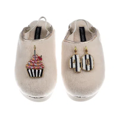 Laines London Women's Gold / Neutrals / White Flatform Cloud Slippers With Stripe 40th Birthday & Cake Brooches -  In Multi