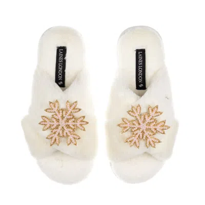 Laines London Women's Neutrals / White Classic Laines Christmas Collection Slippers With Double Pink Snowflake Bro
