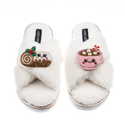 Laines London Women's Neutrals / White Laines Boucle Slippers With Christmas Lovable Yule Log & Hot Chocolate Broo In Gray