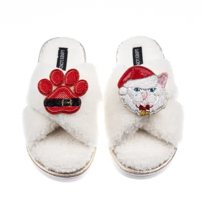Laines London Women's Neutrals / White Laines Boucle Slippers With Christmas White Persian Cat & Paw Brooches - Cr