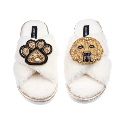 Laines London Women's Neutrals / White Laines Neutral Boucle Slippers With Skip The Golden Lab & Paw Brooches - Cr