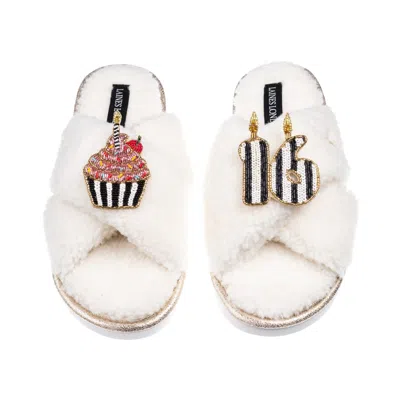 Laines London Women's Neutrals / White Laines Neutral Boucle Slippers With Stripe 16th Birthday & Cake Brooches - 