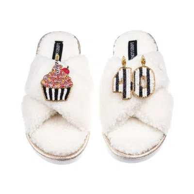Laines London Women's Neutrals / White Laines Neutral Boucle Slippers With Stripe 40th Birthday & Cake Brooches - 