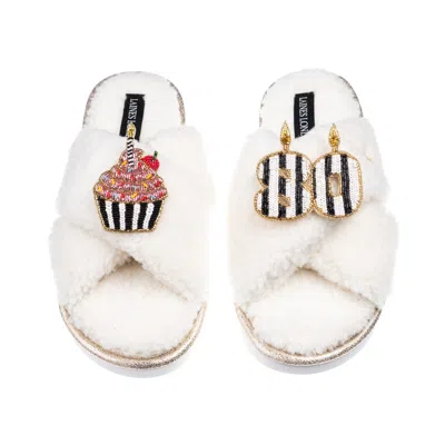 Laines London Women's Neutrals / White Laines Neutral Boucle Slippers With Stripe 80th Birthday & Cake Brooches - 