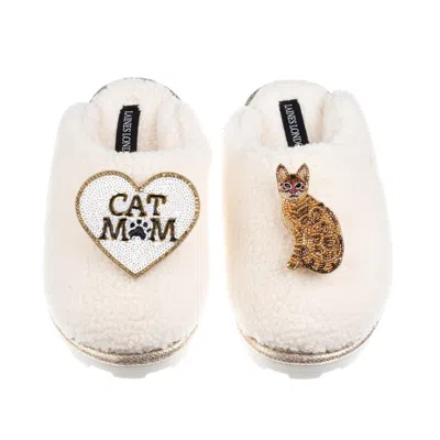 Laines London Women's Neutrals / White Teddy Closed Toe Slippers With Cat Mum/mom & Bengal Cat Brooches - Cream