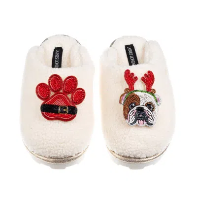 Laines London Women's Neutrals / White Teddy Closed Toe Slippers With Christmas British Bulldog & Paw Brooches - C