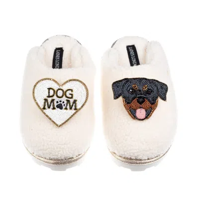 Laines London Women's Neutrals / White Teddy Closed Toe Slippers With Dog Mum / Mom & Rottweiler Brooches - Cream