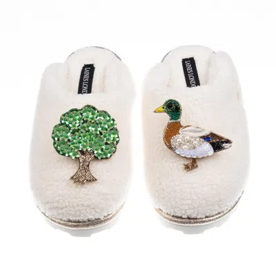 Laines London Women's Neutrals / White Teddy Closed Toe Slippers With Duck & Oak Tree Brooches - Cream