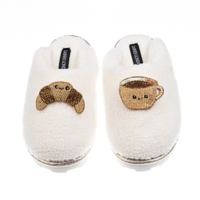 Laines London Women's Neutrals / White Teddy Closed Toe Slippers With Laines Lovables Coffee & Croissant Brooches 