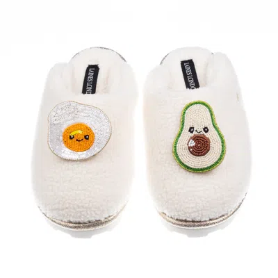 Laines London Women's Neutrals / White Teddy Closed Toe Slippers With Laines Lovables Egg & Avocado Brooches - Cre