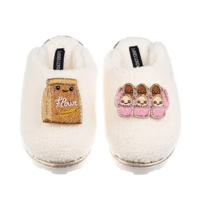 Laines London Women's Neutrals / White Teddy Closed Toe Slippers With Laines Lovables Flour & Eggs Brooches - Crea