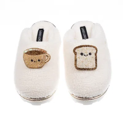 Laines London Women's Neutrals / White Teddy Closed Toe Slippers With Laines Lovables Tea & Toast Brooches - Cream