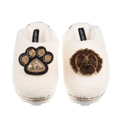 Laines London Women's Neutrals / White Teddy Closed Toe Slippers With Paw & Chocolate Cockapoo Brooches - Cream