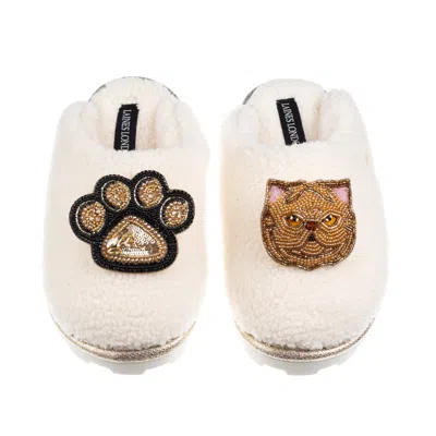 Laines London Women's Neutrals / White Teddy Closed Toe Slippers With Paw & Ginger Persian Cat Brooches - Cream
