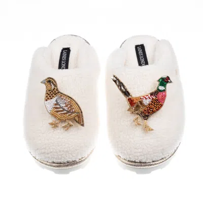 Laines London Women's Neutrals / White Teddy Closed Toe Slippers With Pheasant & Hen Brooches - Cream