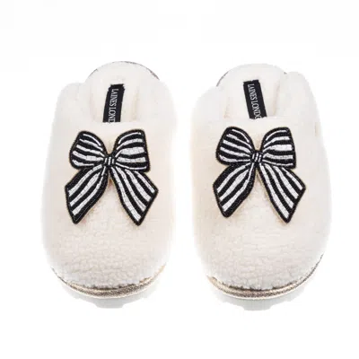 Laines London Women's Neutrals / White Teddy Closed Toe Slippers With Stripe Black Bow Brooches - Cream