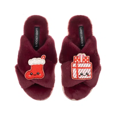 Laines London Women's Red Classic Slippers With Christmas Laines Lovables Stocking & Gift Brooches - Limited Editi In Brown