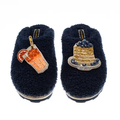 Laines London Women's Teddy Closed Toe Slippers With Blueberry Pancake Stack & Oj Brooches - Navy