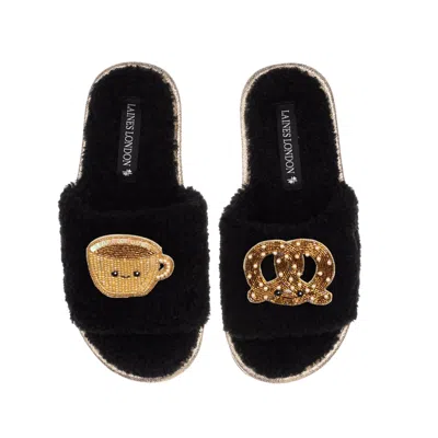 Laines London Women's Teddy Slider Slippers With Laines Loveables Hot Chocolate & Pretzel Brooches - Black