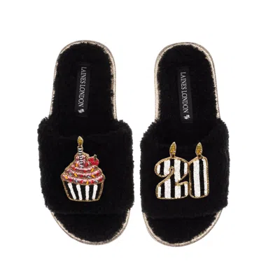Laines London Women's Teddy Toweling Slipper Slider With Stripe 21st Birthday & Cake Brooches - Black