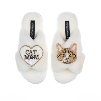 Laines London Women's White Classic Laines Slippers With Cat Mum / Mom & Tabby Cat Brooches - Cream