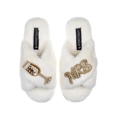 Laines London Women's White Classic Laines Slippers With Wedding Champers & Mrs Brooches - Cream