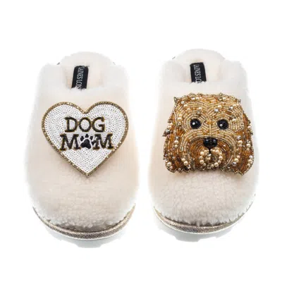 Laines London Women's White Teddy Closed Toe Slippers With Enki Doo & Dog Mum / Mom Brooches - Cream