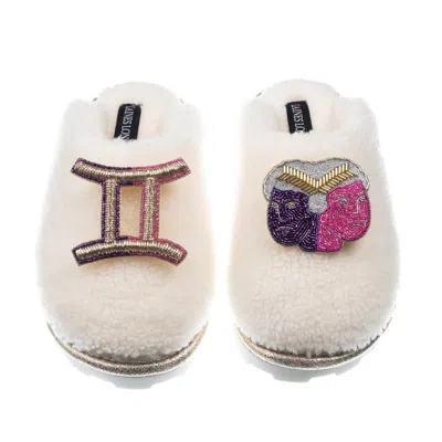 Laines London Women's White Teddy Closed Toe Slippers With Gemini Zodiac Brooches - Cream