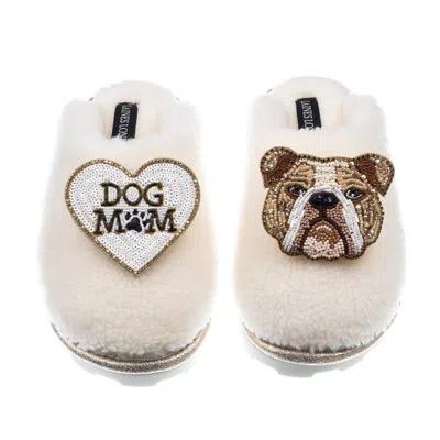 Laines London Women's White Teddy Closed Toe Slippers With Mr Beefy & Dog Mum / Mom Brooches - Cream