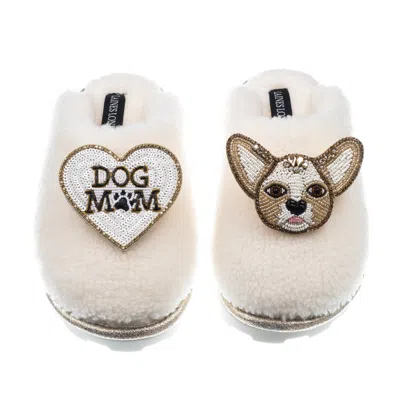 Laines London Women's White Teddy Closed Toe Slippers With Princess Chihuahua & Dog Mum / Mom Brooches - Cream