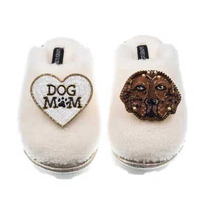 Laines London Women's White Teddy Closed Toe Slippers With Rocco The Chocolate Lab & Dog Mum / Mom Brooches - Crea