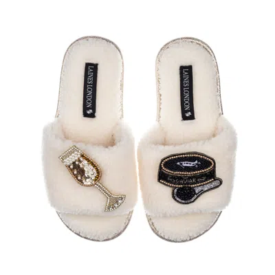 Laines London Women's White Teddy Toweling Slipper Sliders With Caviar & Glass Of Champers Brooches - Cream